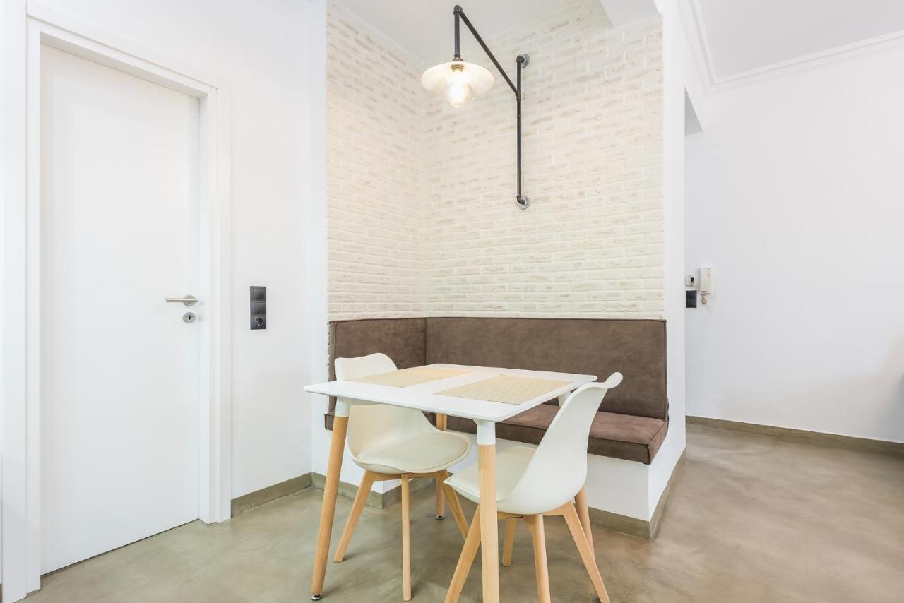 Stylish 1br In The Heart Of Koukaki Apartment